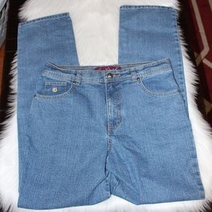 Gloria Vanderbilt, Amanda jeans  size 10....